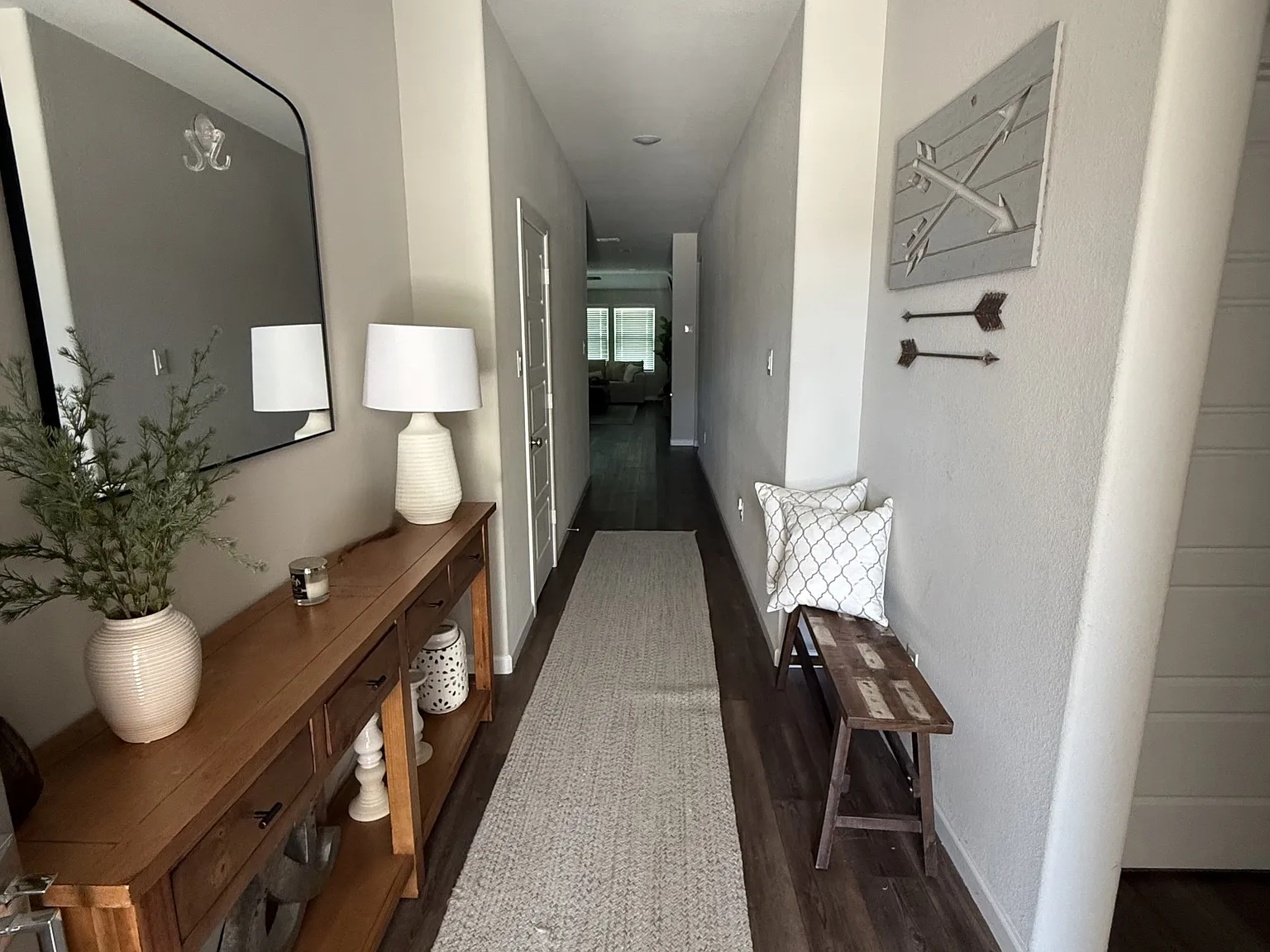3 bed, 1972 sqft, $2,600 — Photo 3