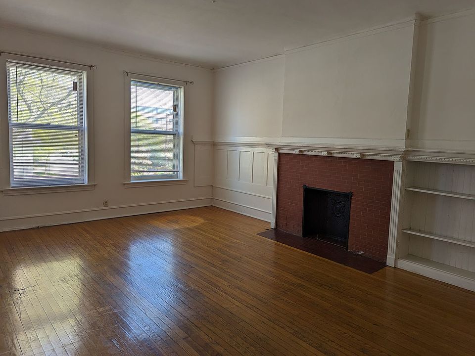 1st image of 2511 N Prospect Ave #3