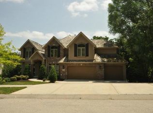 4937 Charlotte Ct, Shawnee, KS 66216