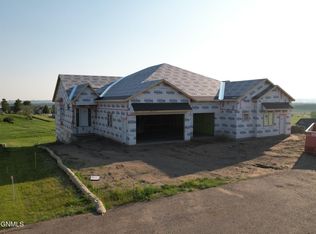 3703 Ridge Way, Bismarck, ND 58503