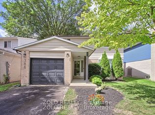 388 Terry Dr, Newmarket, ON L3Y 5E7