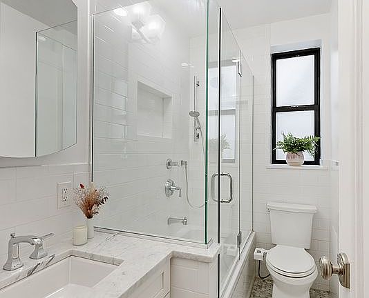 5th image of 359 Fort Washington Ave APT 3C