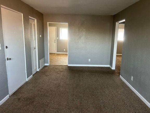 5th image of 1011 Forest Ct APT 16
