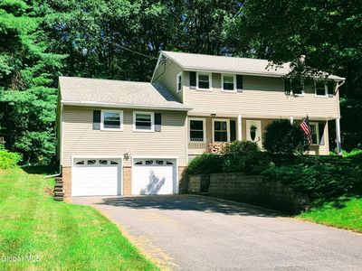 2 Wendy Lane, Burnt Hills, NY, 12027