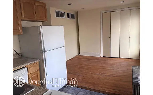 Rented by Douglas Elliman | media 4