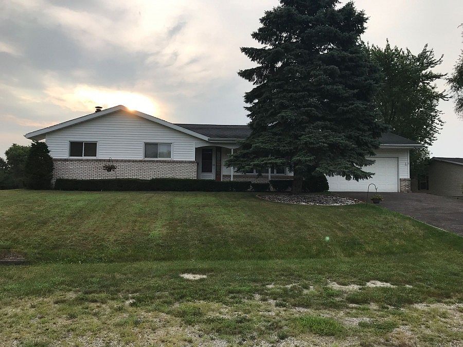 1st image of 2223 Joyce St