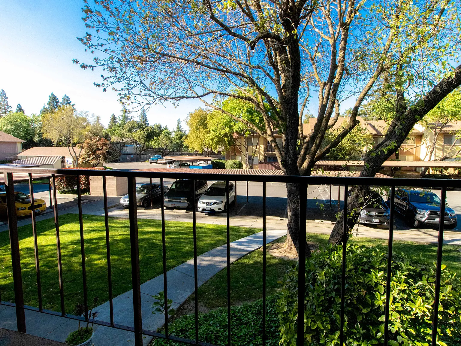 Meadowood Village Apartments — Photo 4