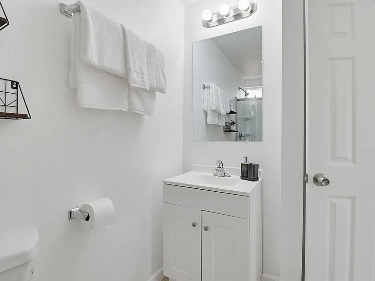3281 New Jersey Ave — Photo 10