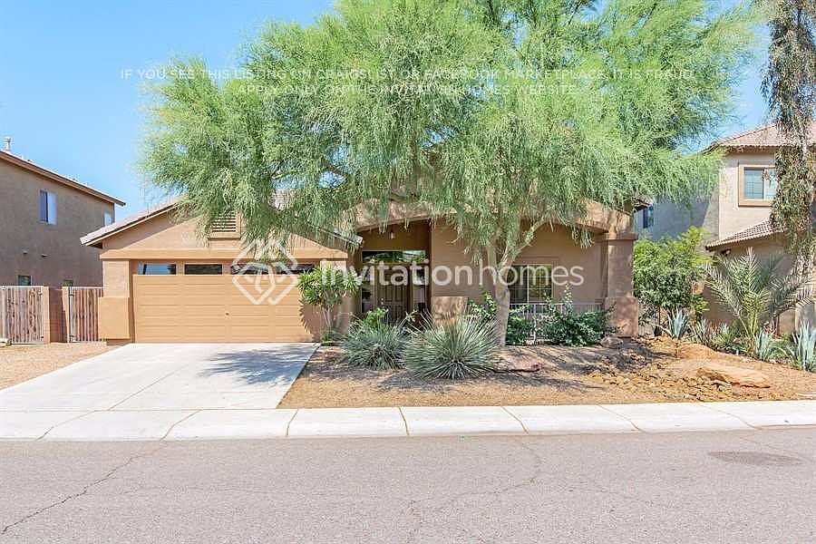 1st image of 2822 S 81st Ave