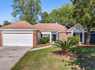 6 Highpoint Ct, Savannah, GA 31410
