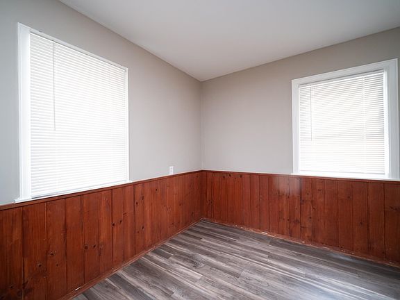 4th image of 1508 Rural St