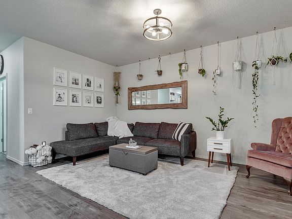 5th image of 2522 NE 87th Ave