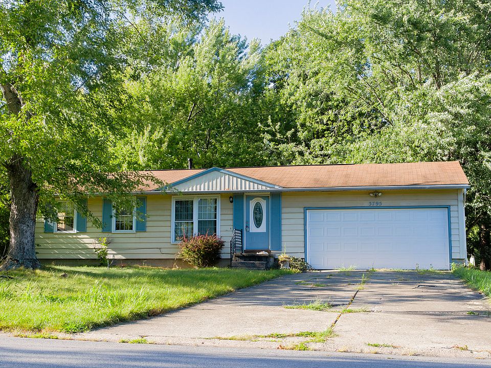 1st image of 3795 Ravenwood Dr SE