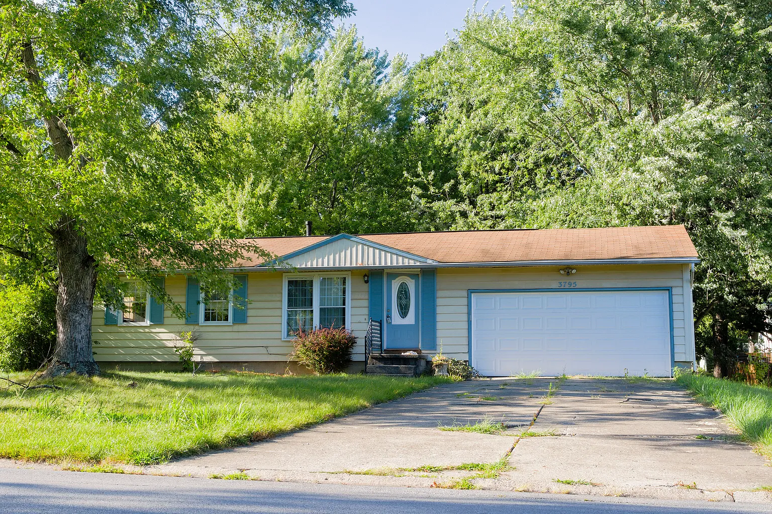 3795 Ravenwood Dr SE photo 1