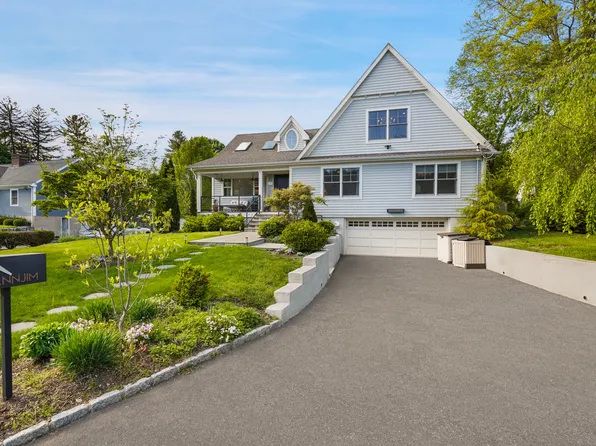 11 Annjim Dr, Greenwich, CT 06830