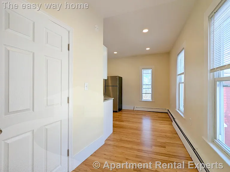 19 Cameron Ave #6 — Photo 3