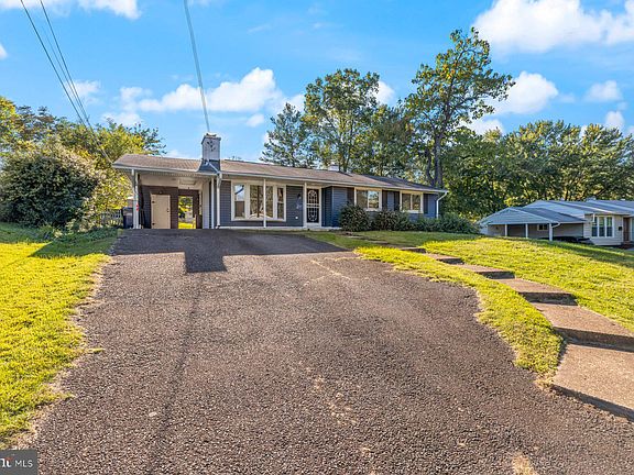 2nd image of 5810 Larpin Ln