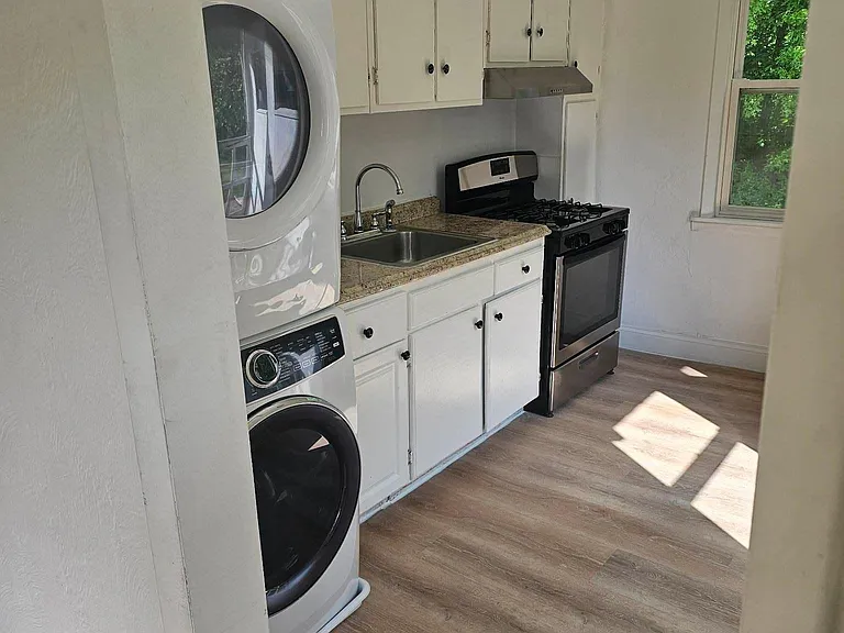 13 Defense St — Photo 2
