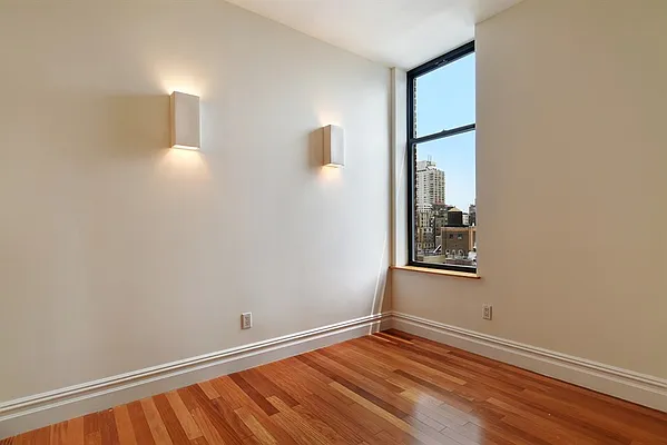 Rented by Citi Habitats | media 16