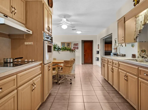 5731 NE 17th Terrace, Fort Lauderdale, FL 33334