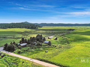 798 & 806 High Valley Rd, Cascade, ID 83611