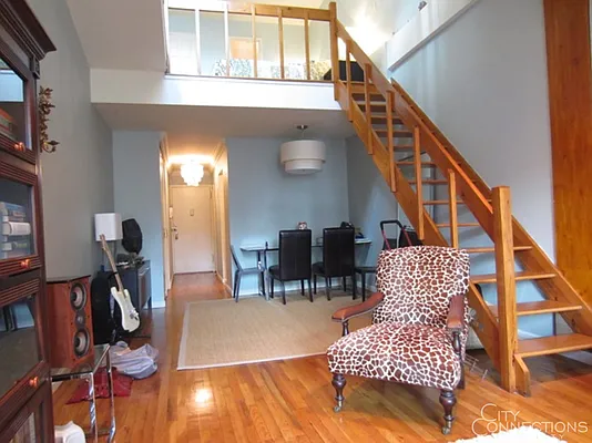 Rented by City Connections Realty | media 9