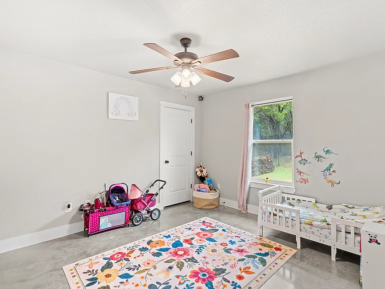 15765 Salado Dr — Photo 21