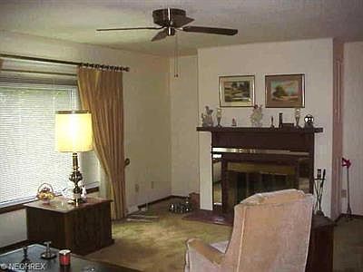 2nd image of 122 Woodview Dr