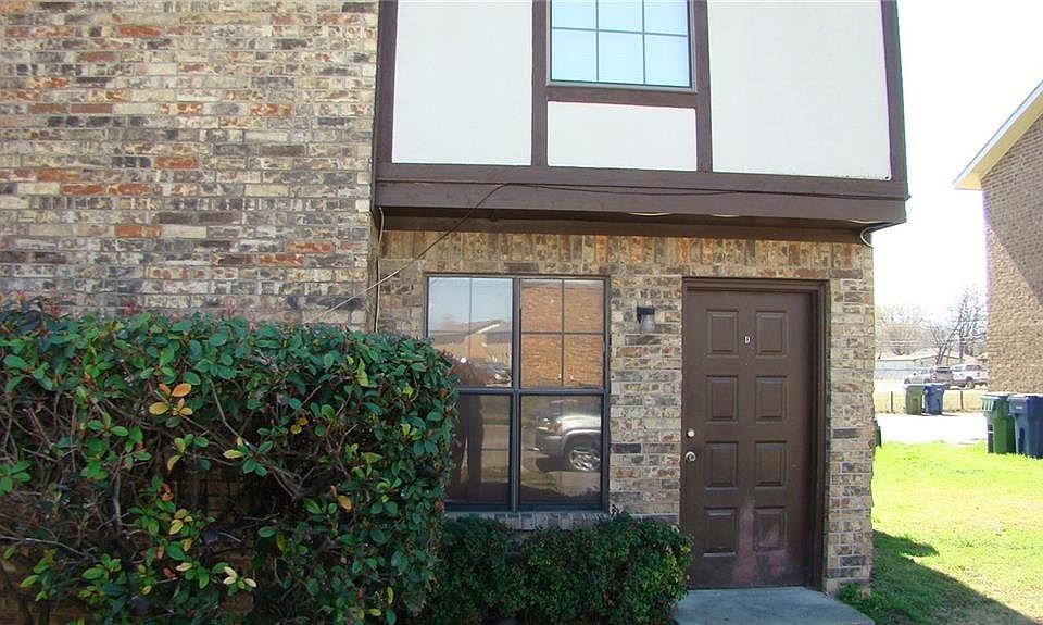 1st image of 2802 Wimbledon Ct APT D
