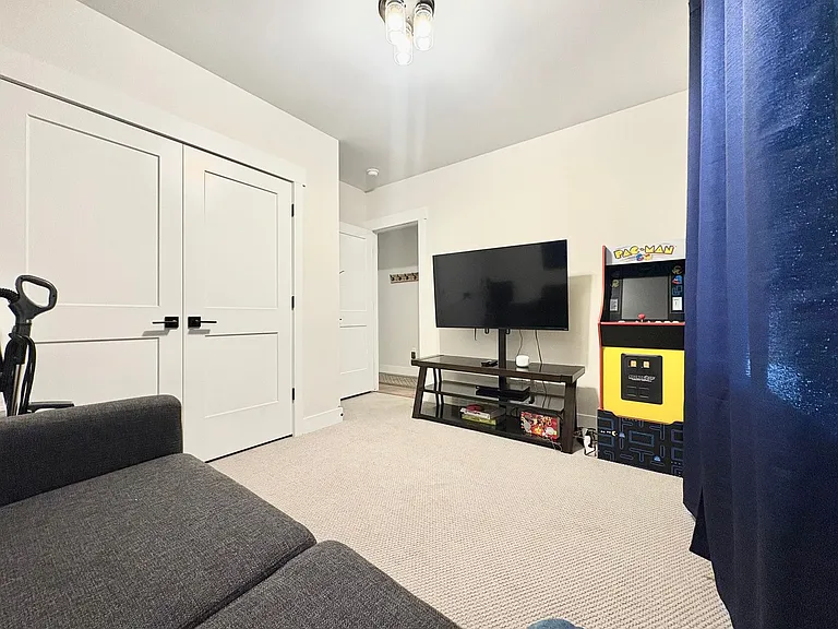 1027 W Wasatch Spring Rd — Photo 23