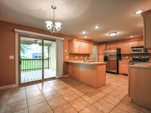 5th image of 6700 Valley Dr