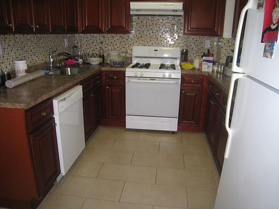 2nd image of 21-16 33rd St #3
