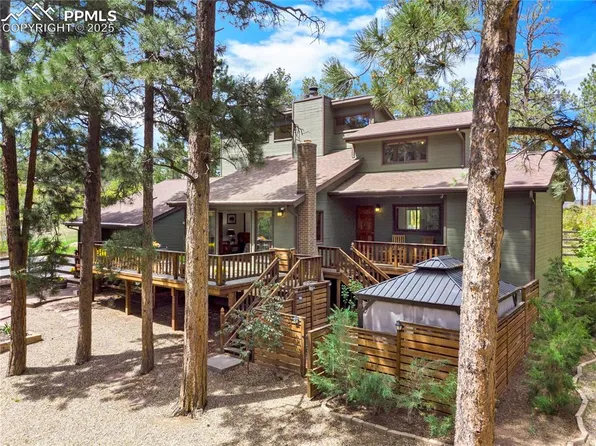 4515 Red Rock Dr, Larkspur, CO 80118