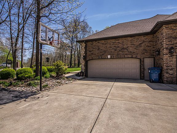 5th image of 2686 W Riverview Ct
