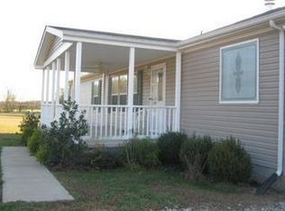 1445 Lick Creek Rd, Hartsville, TN 37074