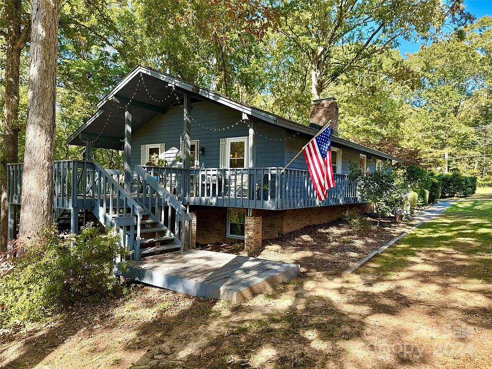 1st image of 601 Shady Ln