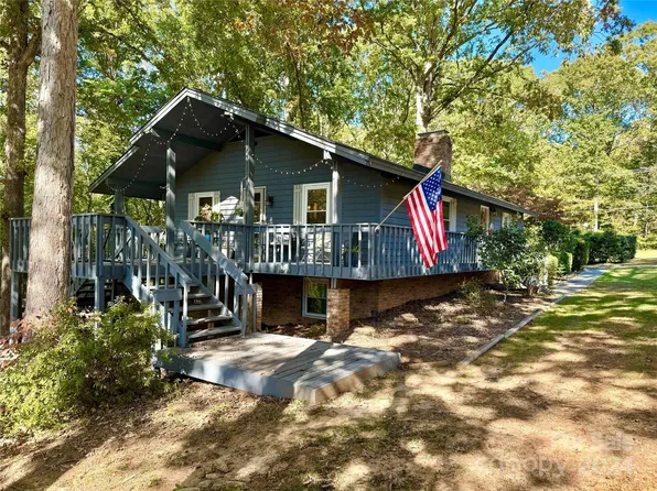 601 Shady Ln, Mount Holly, NC 28120