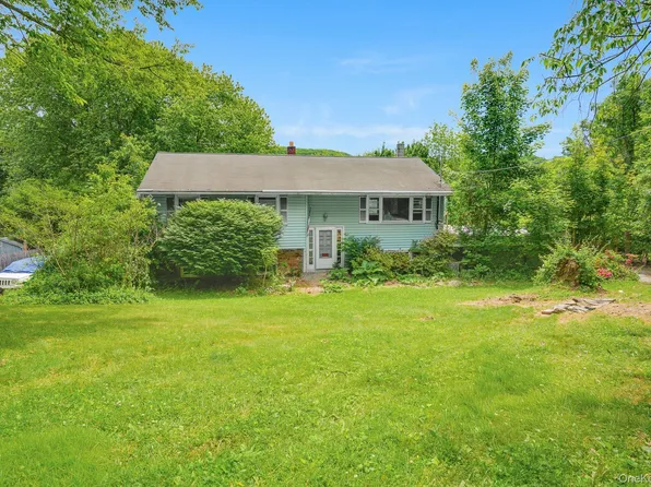 43 Sunset Drive, Patterson, NY 12563