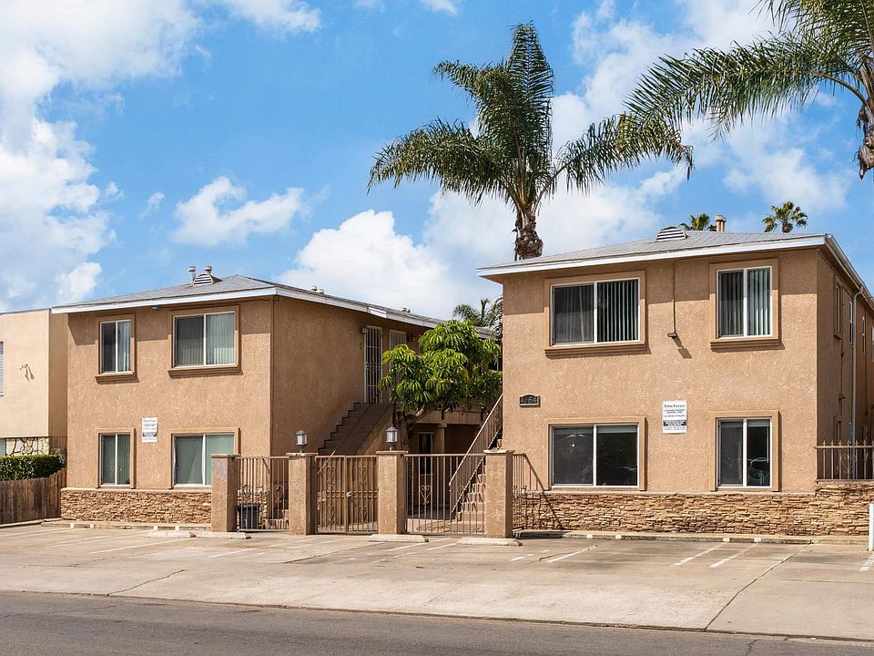 1st image of 4654 33rd St Unit 20