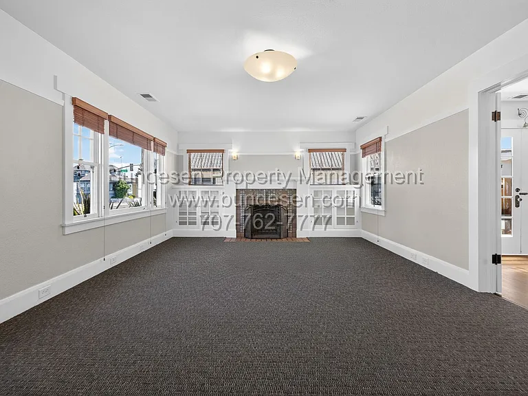 612 Petaluma Blvd S — Photo 14