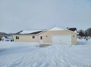 422 1st St, Raymond, MN 56282