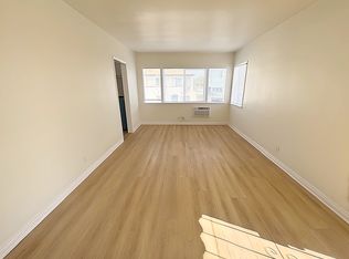 6400 Roble Ave APT 2, Los Angeles, CA 90042