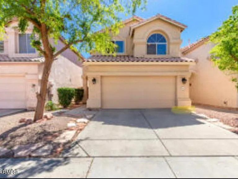 4911 W Wahalla Ln — Photo 1