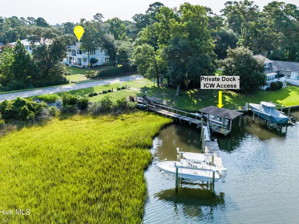 600 Cordgrass Road, Hampstead, NC 28443