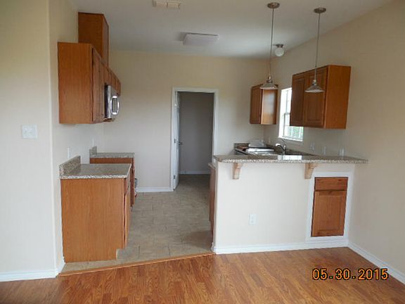 3rd image of 225 Sea Side Dr