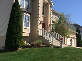 5 Ruth Ct, Absecon, NJ 08201