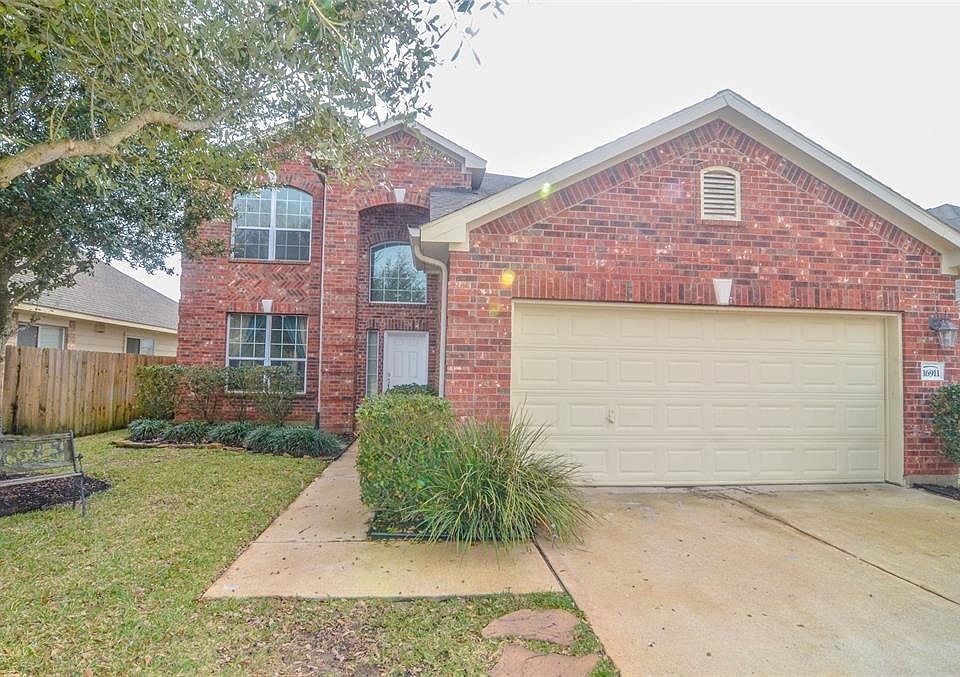 1st image of 16911 Shoal Park Dr