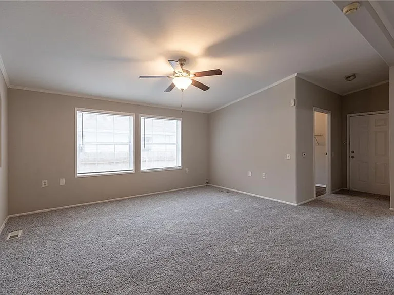 4612 Blue Meadow Dr — Photo 5