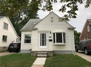 8068 Edward Ave, Center Line, MI 48015