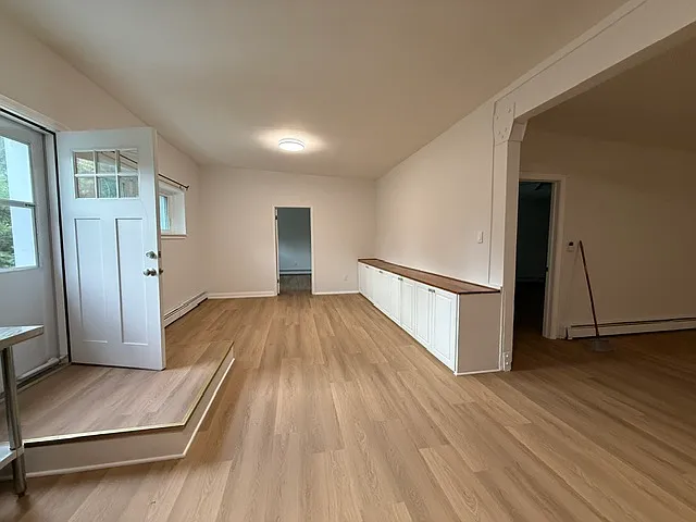 3 bed, 1700 sqft, $2,500 — Photo 4
